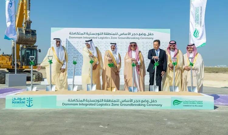 أمير الشرقية يضع حجر الأساس لمنطقة لوجستية متكاملة ويفتتح توسعة محطة الحاويات الثانية