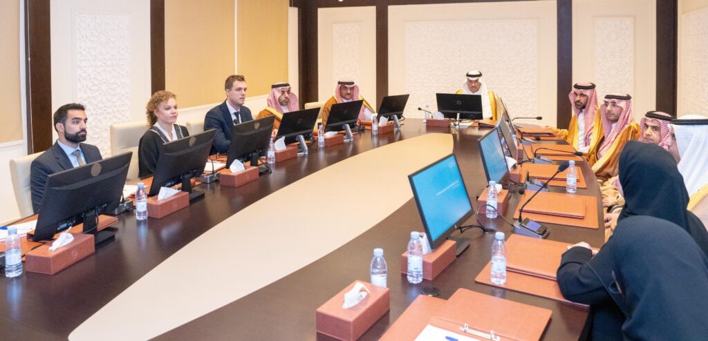 سمو محافظ الأحساء يطلق مشروع المنطقة اللوجستية