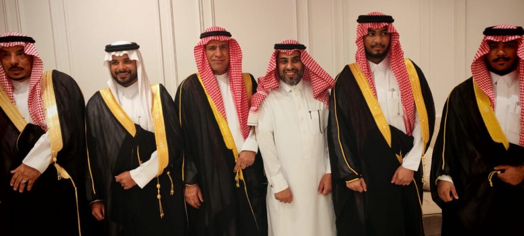 أسرتا السيف والضبعان تحتفلان بزفاف الشاب “عبدالرحمن”