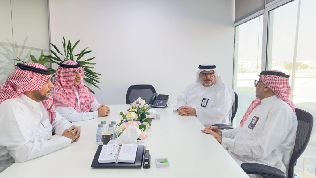 وفد جمعية سند بالأحساء يناقش سبل التعاون مع جمعية سيهات للخدمات الاجتماعية