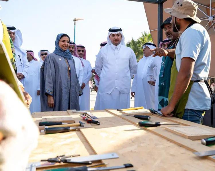 محافظ الأحساء يزور “معسكر وِرث” ويطلع على البرامج التدريبية العملية والنظرية