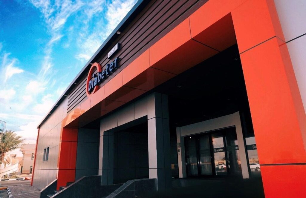 في نقلة نوعية.. علاج مرضى السكري من النوع الأول عبر تقنية المضخة الذكية في مركز ديابيتر بالأحساء