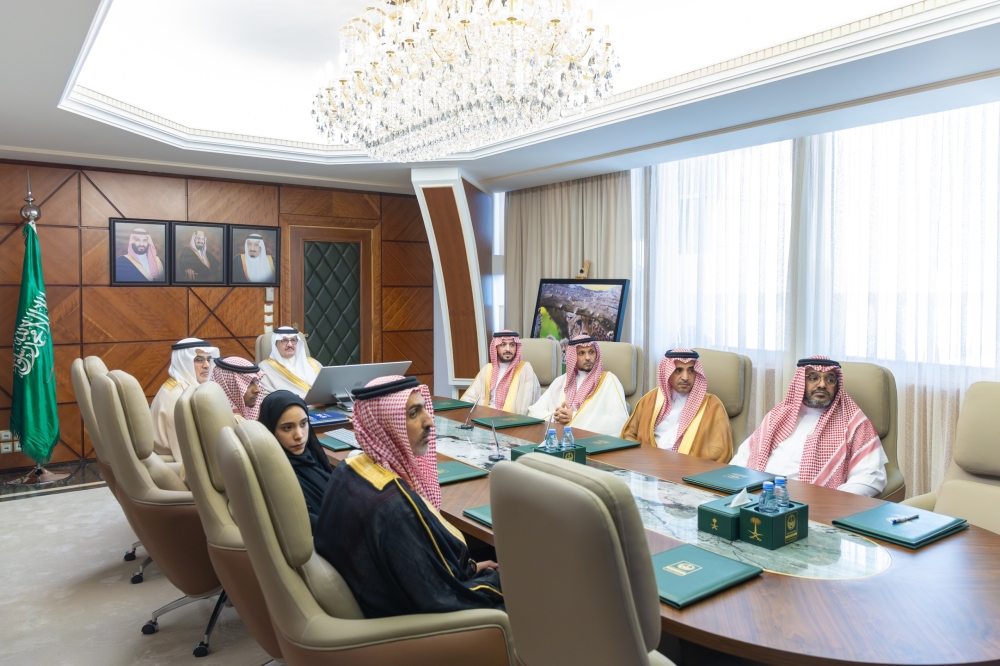 أمير الشرقية يطّلع على مشاريع حماية البيئات البحرية في المنطقة