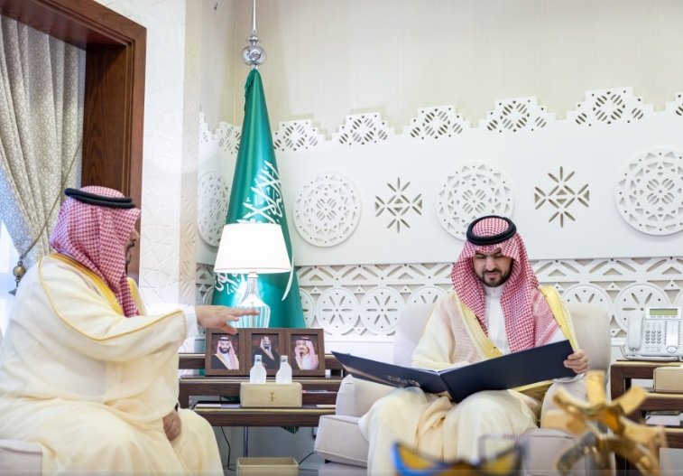 نائب أمير الشرقية يطلع على أعمال شركة مصفاة أرامكو السعودية  “ساسرف”