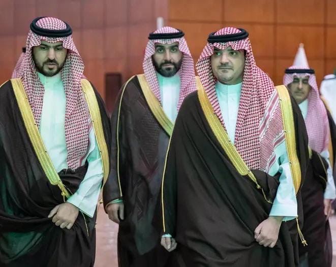 الأمير عبدالعزيز بن سعود يُكرّم الفائزين في كأس نادي الصقور 2025م بحضور نائب أمير المنطقة الشرقية