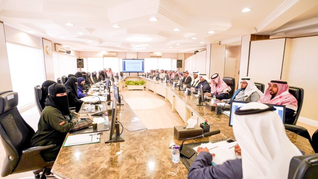 في اجتماعها الـ 17.. اللجنة التنفيذية بتعليم الأحساء تبحث آليات تطوير العمل