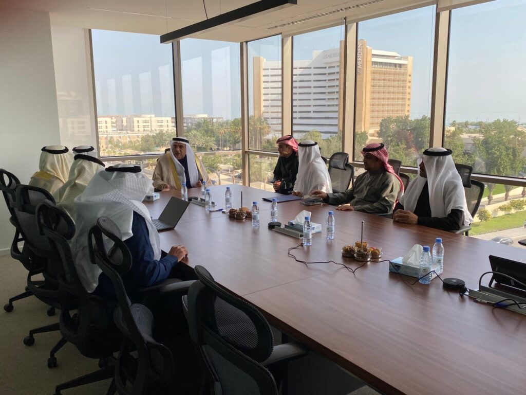 أمين الشرقية يلتقي الرئيس التنفيذي للطرق لبحث تطبيق كود الطرق السعودي في القطاع البلدي