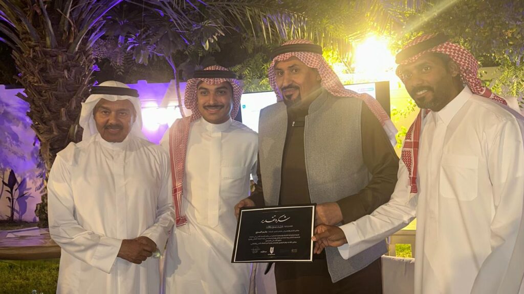 ليلُ الشعر يتوهّج في الأحساء… وجاسم الصحيح يُحلّق على شفاه النخيل