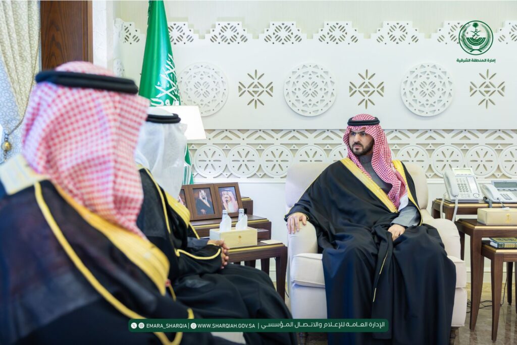 بمناسبة تعيينه.. نائب أمير الشرقية يستقبل مدير عام تعليم الأحساء