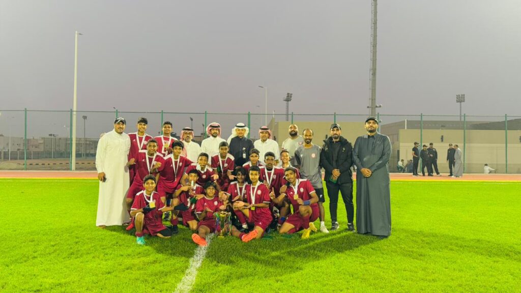 بالصور.. العيون يتوّج بطلا لدوري أندية محافظة الأحساء لكرة القدم تحت 15 سنة