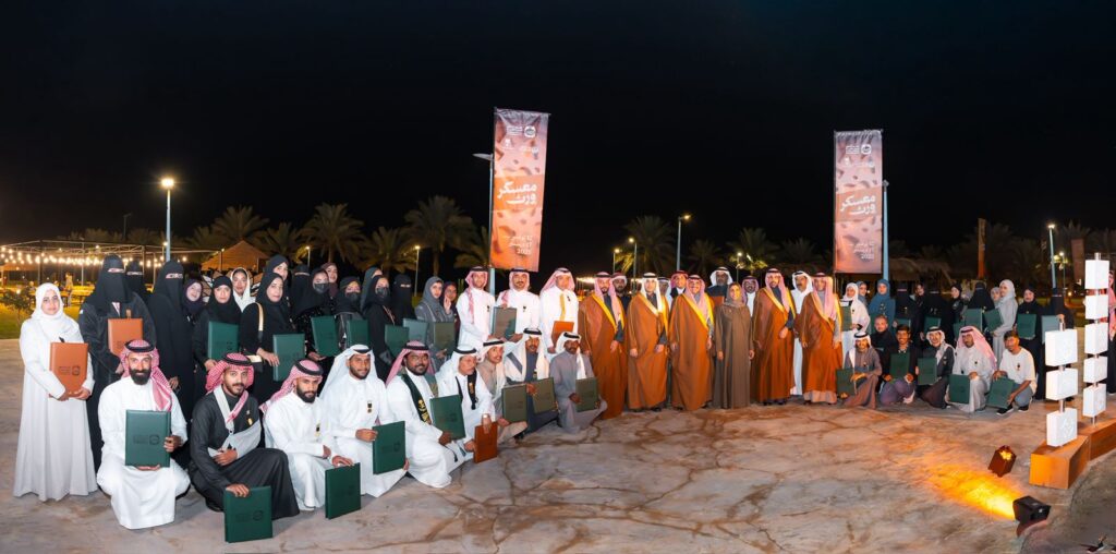 من التلقين إلى المعايشة.. كيف نجح «معسكر وِرث» في إحياء هوية الأحساء الفنية؟