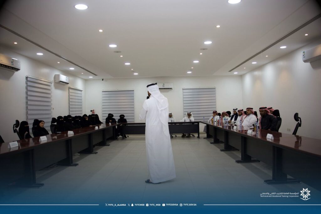 وفد تقنية الأحساء يشارك في أولى نسخ ملتقى الأندية البيئية لتعزيز الوعي والاستدامة