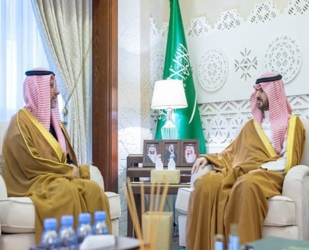 نائب أمير الشرقية يستقبل رئيس وأعضاء جمعية “تعافي”