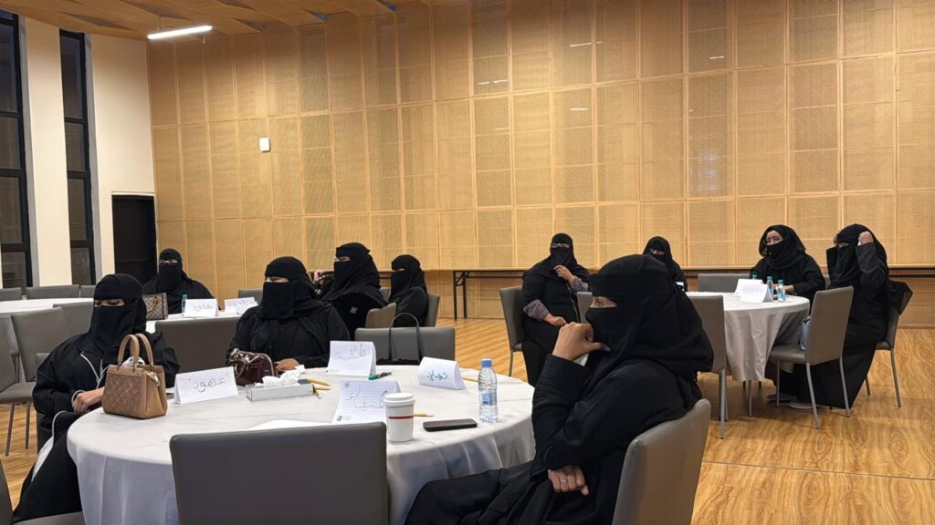 فتاة الأحساء التنموية الخيرية تنفذ برنامج «دِبرة» لتعزيز الوعي المالي لدى المستفيدات