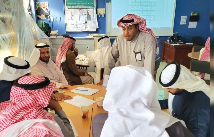 عبر منصة أبعاد.. إطلاق برامج تدريب إلكتروني إلزامية لمنسوبي “التعليم”