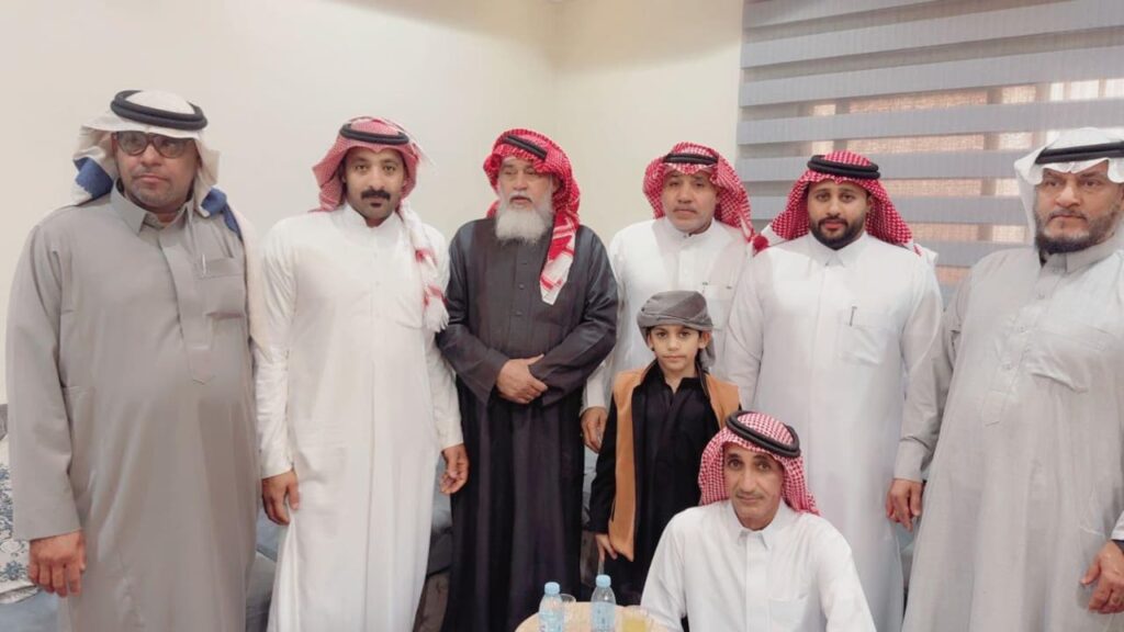 بالصور.. أسرة الرحيمان بالعيون تحتفل بعقد قران ابنها الشاب “سالم”