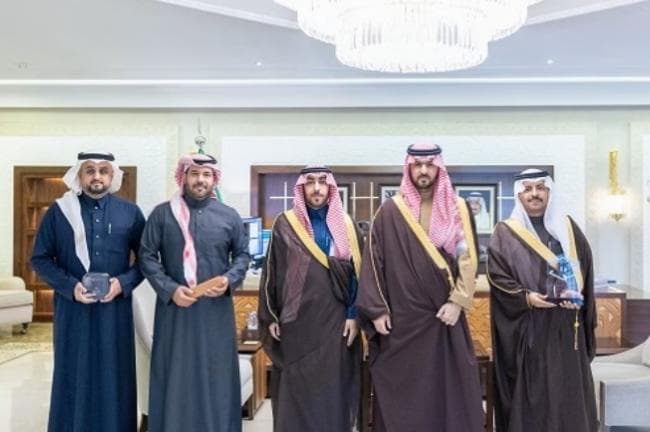 نائب أمير  الشرقية يطّلع على إنجازات هيئة تطوير المنطقة ويشيد بما تحقق من جوائز