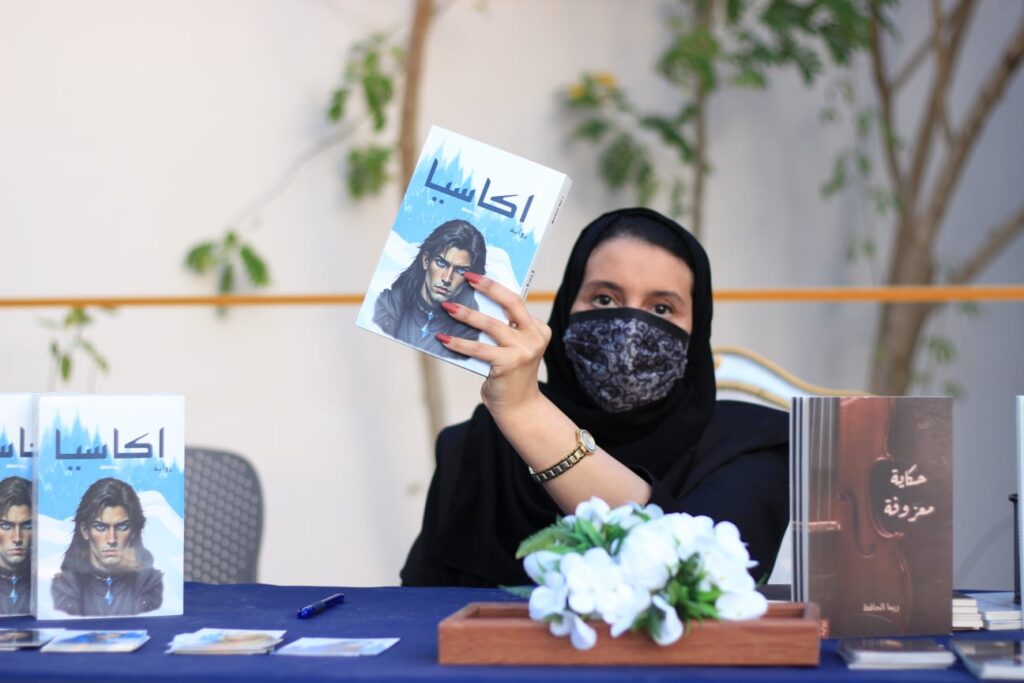 بين سحر الفانتازيا ورقة الرومانسية.. أسرار بناء الرواية المركبة وفنون السرد