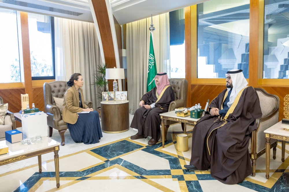 أمير الشرقية يستقبل أمين عام اتحاد رواد الأعمال الصينيين الدوليين