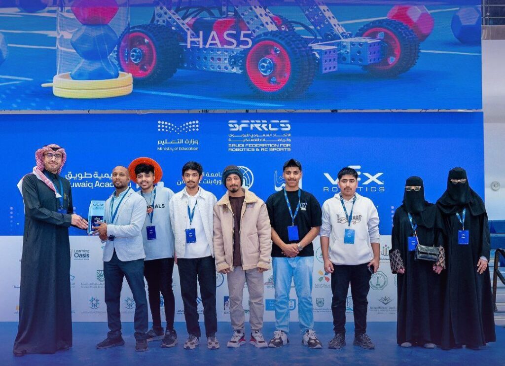 ضمن تحالف HAS5.. الكلية التقنية للبنات بالأحساء تفوز بالمركز الأول في VEX U الوطنية