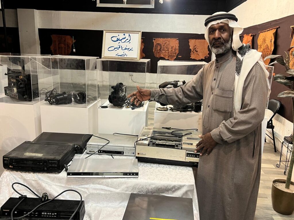 “الخميس” يبعث رسالة للأجيال عبر “أرشيف الذكريات”: وثّقوا تاريخكم لتصنعوا مستقبلكم