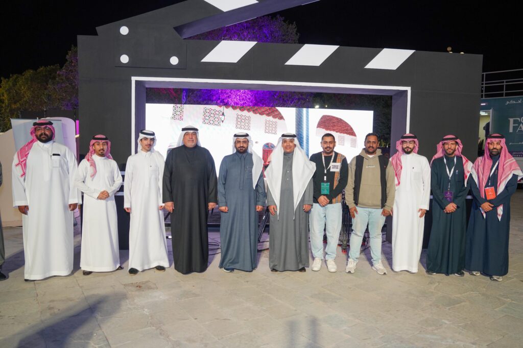 وكيل محافظة الأحساء يزور مهرجان «ليالي كفو 2026م» ويشيد بتكامل الجهود المجتمعية