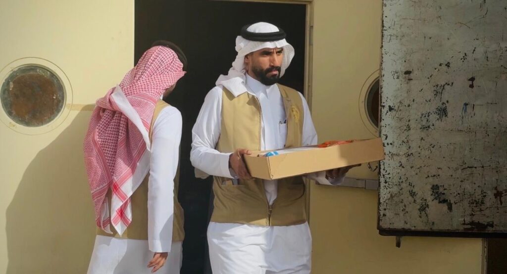فتاة الأحساء التنموية توزع السلال الغذائية لـ555 أسرة خلال رمضان 2026