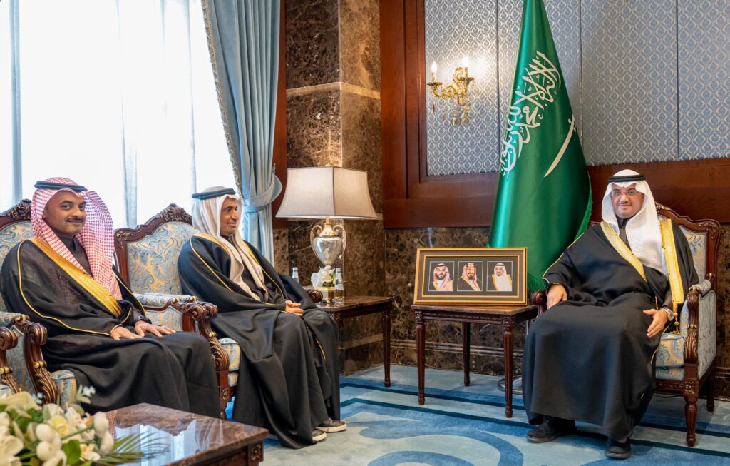 محافظ الأحساء يستقبل الرئيس التنفيذي لهيئة التراث