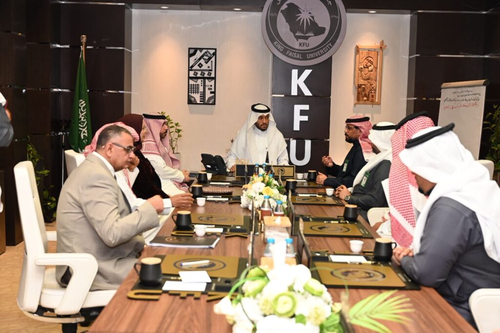 مدير بيئة الشرقية يزور منطقة الابتكار بجامعة الملك فيصل لتعزيز التعاون البحثي
