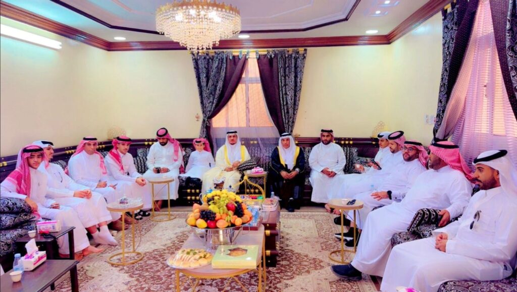 مجلس“ العويس” يستقبل المهنئين بعيد الفطر المبارك