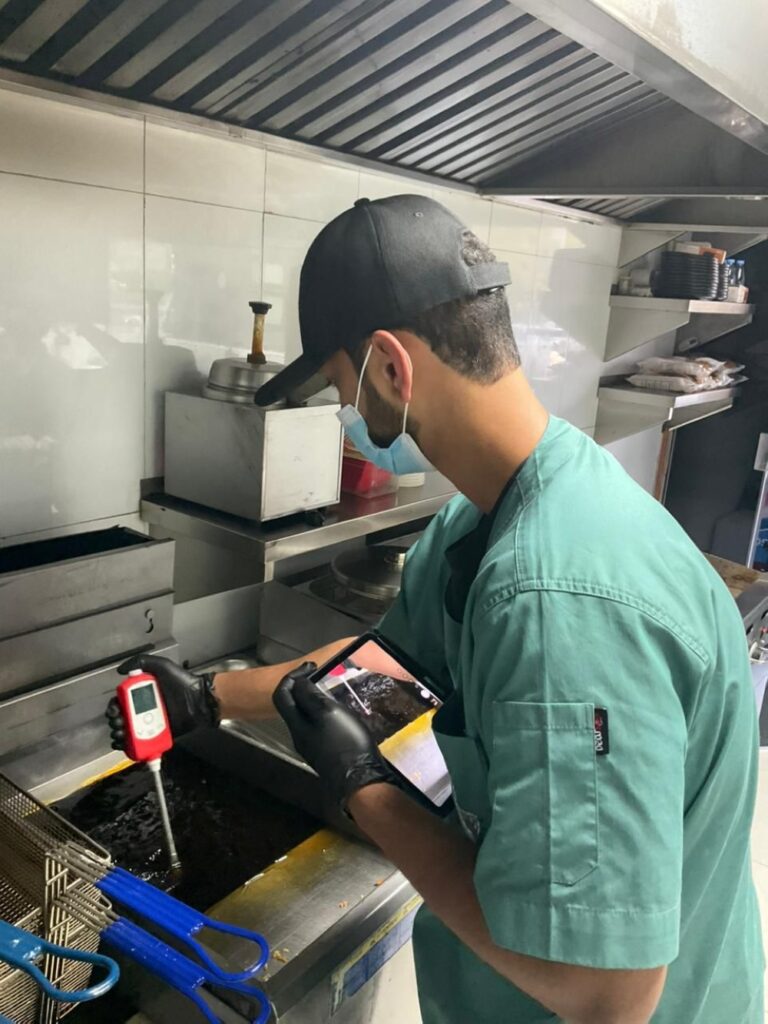 تشديد رقابي في أسواق الشرقية: إلزام «بطاقة المنتج» وإبعاد السلع المجهولة