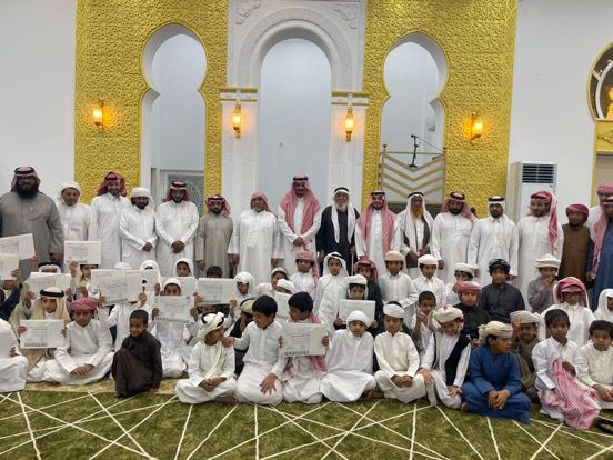 حلقة خالد بن الوليد تكرّم المتميزين في جامع عيضة المنهالي بحضور قيادات جمعية قبس