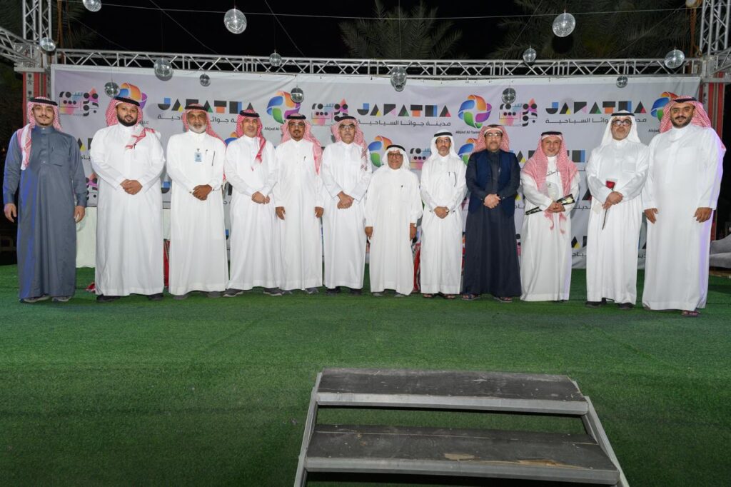 جواثا تبوح بالشعر.. والمرأة تتصدر المشهد في “هي كما يراها الشعر”