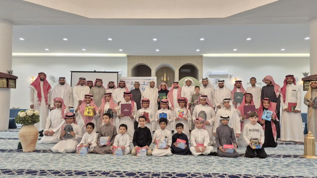 بالصور.. قبس تختتم دورتها القرآنية الرمضانية الـ 12 بجامع علي بن صالح بوسبيت 