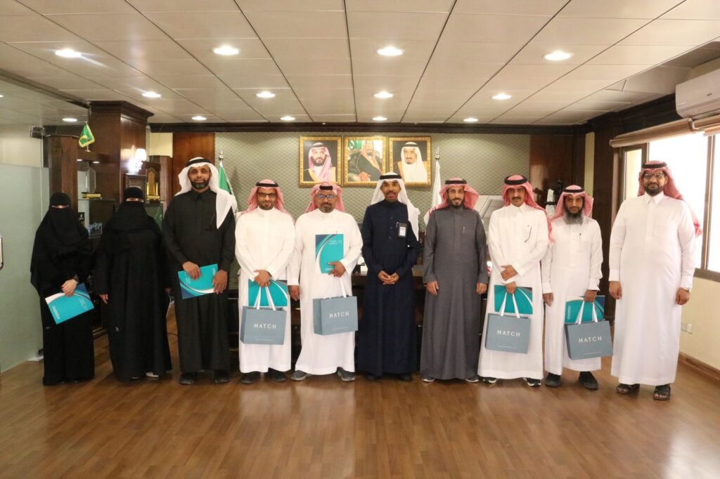 تعليم الأحساء يكرّم مقدمي أوراق العمل في ورشة «تجارب رائدة في تنفيذ الأنشطة الطلابية»