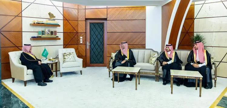 أمير الشرقية يستقبل مدير فرع وزارة التجارة بالمنطقة