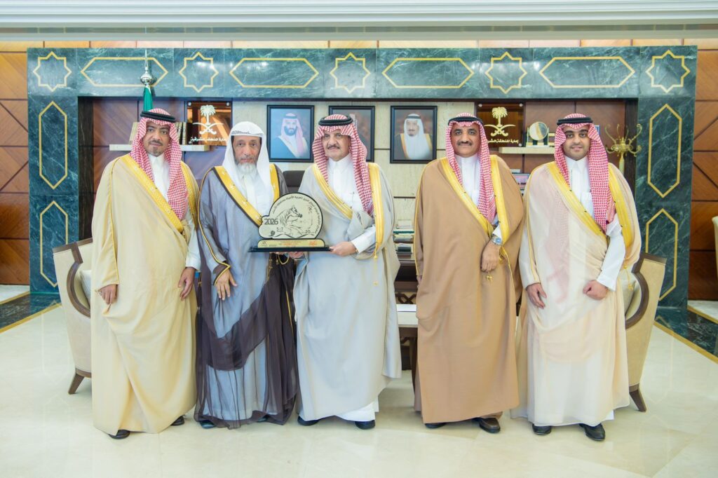 أمير الشرقية يستقبل أمين الأحساء ورئيس اللجنة المنظمة لمهرجان جمال الخيل العربية