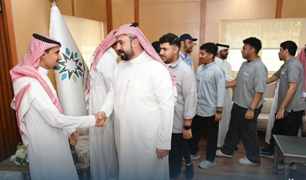 تقنية الأحساء تحتفي بعيد الفطر بحفل معايدة لمنسوبيها والمتدربين