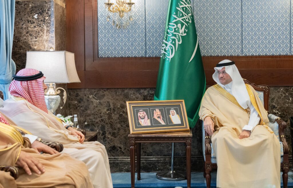 سمو محافظ الأحساء يستقبل رئيس وأعضاء جامعة الأمير محمد بن فهد