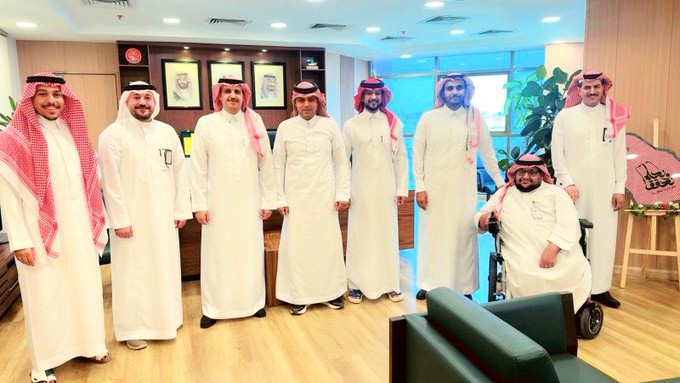 رئيس بلدية العيون يستقبل رئيس وأعضاء مجلس إدارة نادي العيون