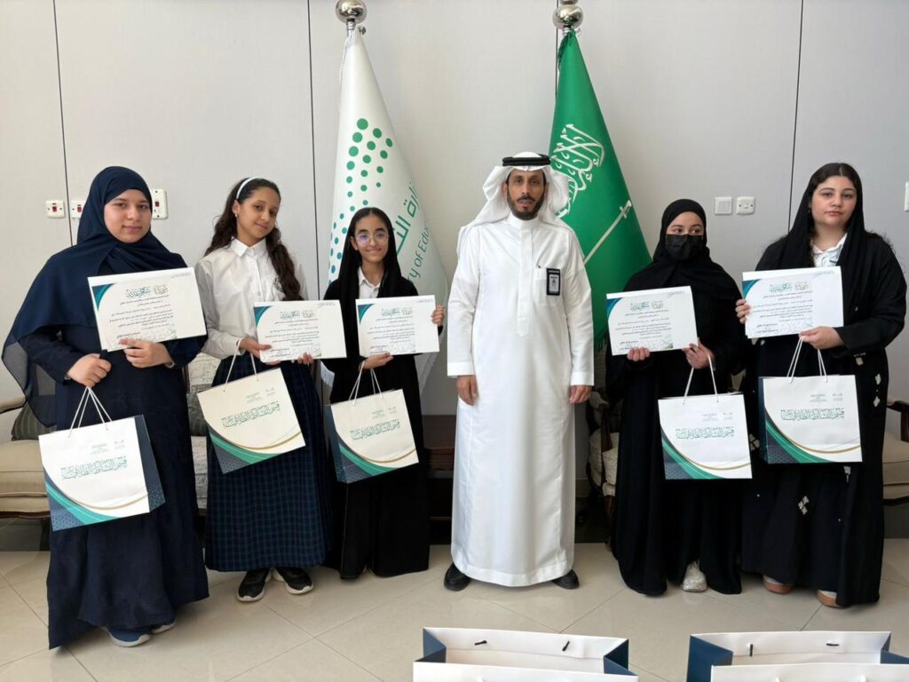 تعليم الأحساء يكرّم الفائزين في مسابقة “التعلّم عبر اللعب”