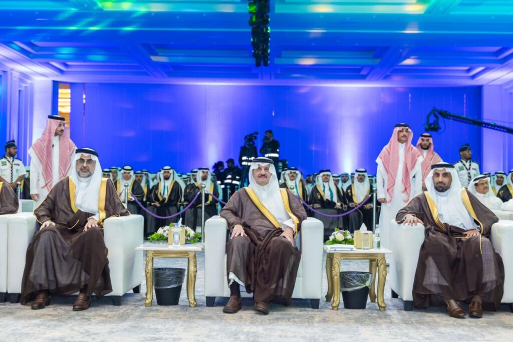 أمير الشرقية يرعى حفل تخريج 3464 متدربا في منشآت التدريب التقني والمهني بالمنطقة