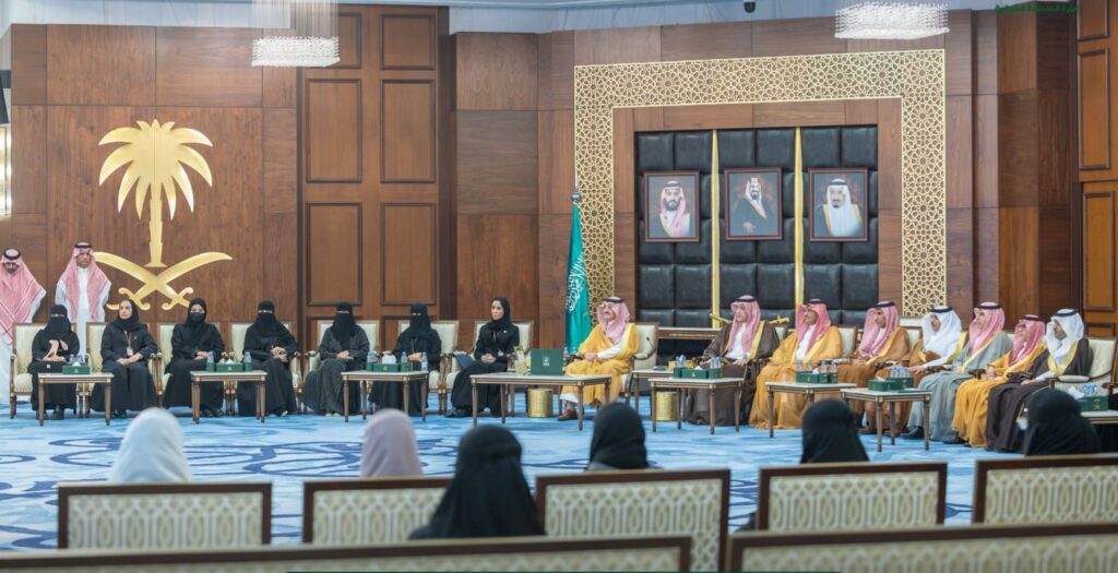 أمير الشرقية يرعى حفل تكريم الطلبة الفائزين بجائزة “منافس” لعام 2025