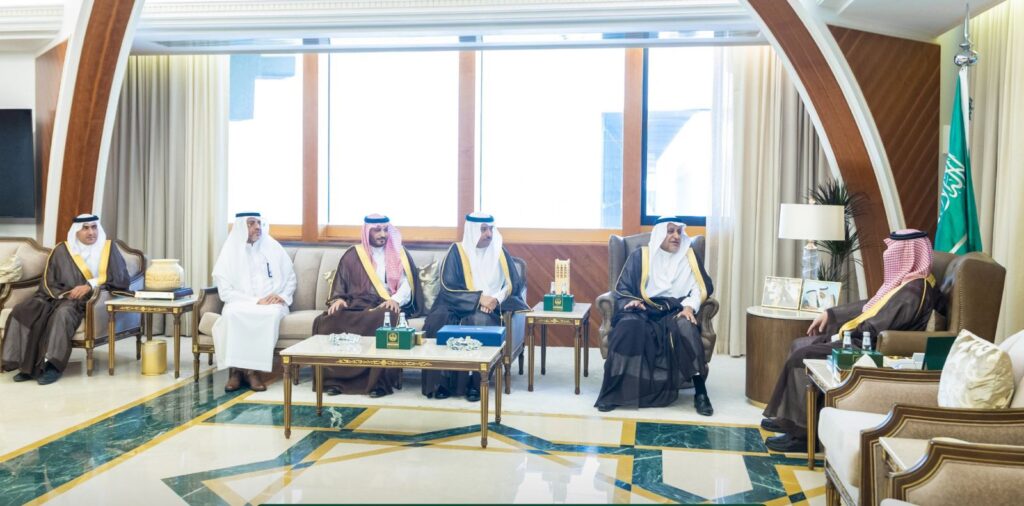 أمير الشرقية يستقبل رئيس الهيئة الملكية للجبيل وينبع ويطّلع على أبرز إنجازاتها 