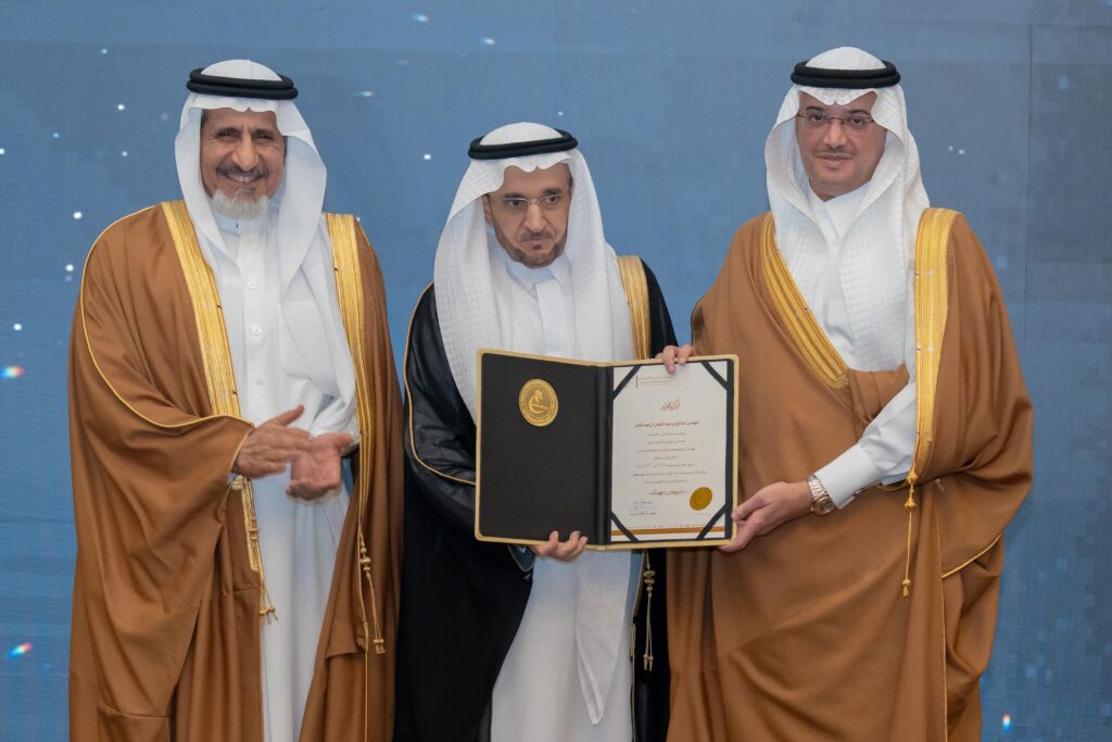 د. محمد إياد العكاري يكتب: جمعية البر بالأحساء.. مسيرة خير تتوّجها الإنجازات