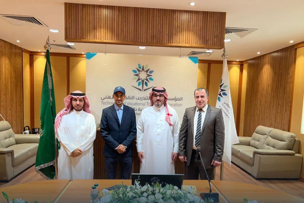 تعاون بين تقنية الأحساء ومعهد وول ستريت إنجلش دعمًا لمهارات المتدربين