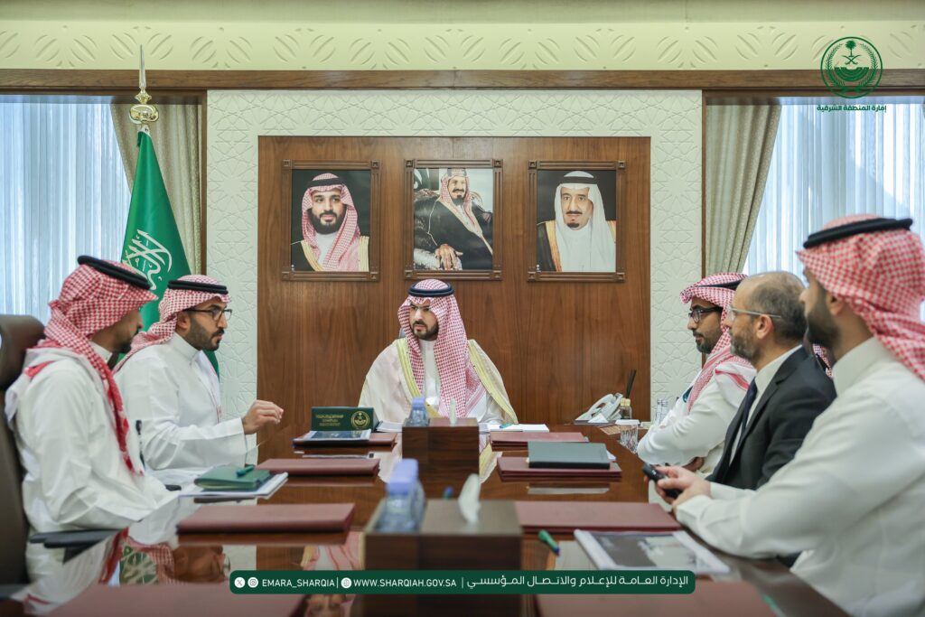 نائب أمير الشرقية يطّلع على مشاريع مجموعة روشن بالمنطقة