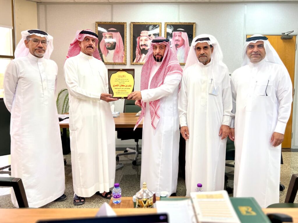 أهالي “الحليلة” يهنئون الشمري بتعيينه رئيسا لبلدية جواثى.. والأخير يؤكد: أبوابنا مشرعة للمواطن