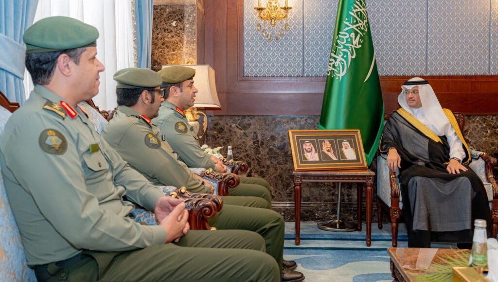 محافظ الأحساء يستقبل مدير جوازات المنطقة الشرقية