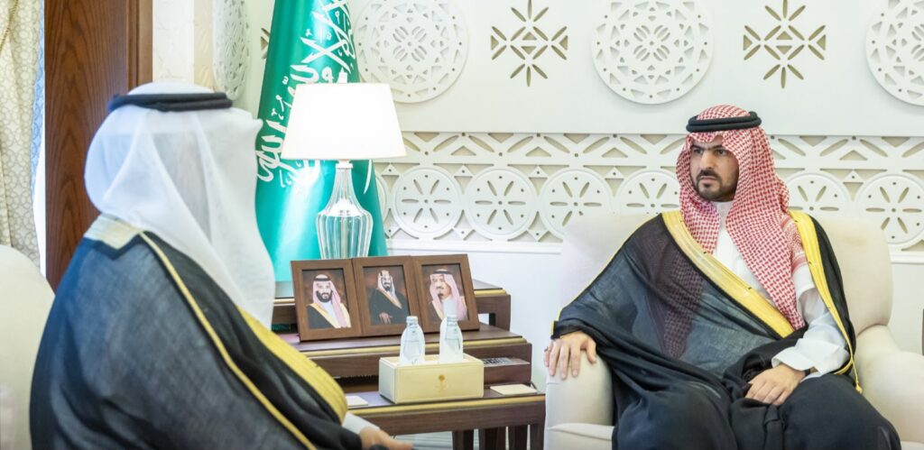 نائب أمير الشرقية يطلع على برامج فرع وزارة الشؤون الإسلامية والدعوة بالمنطقة